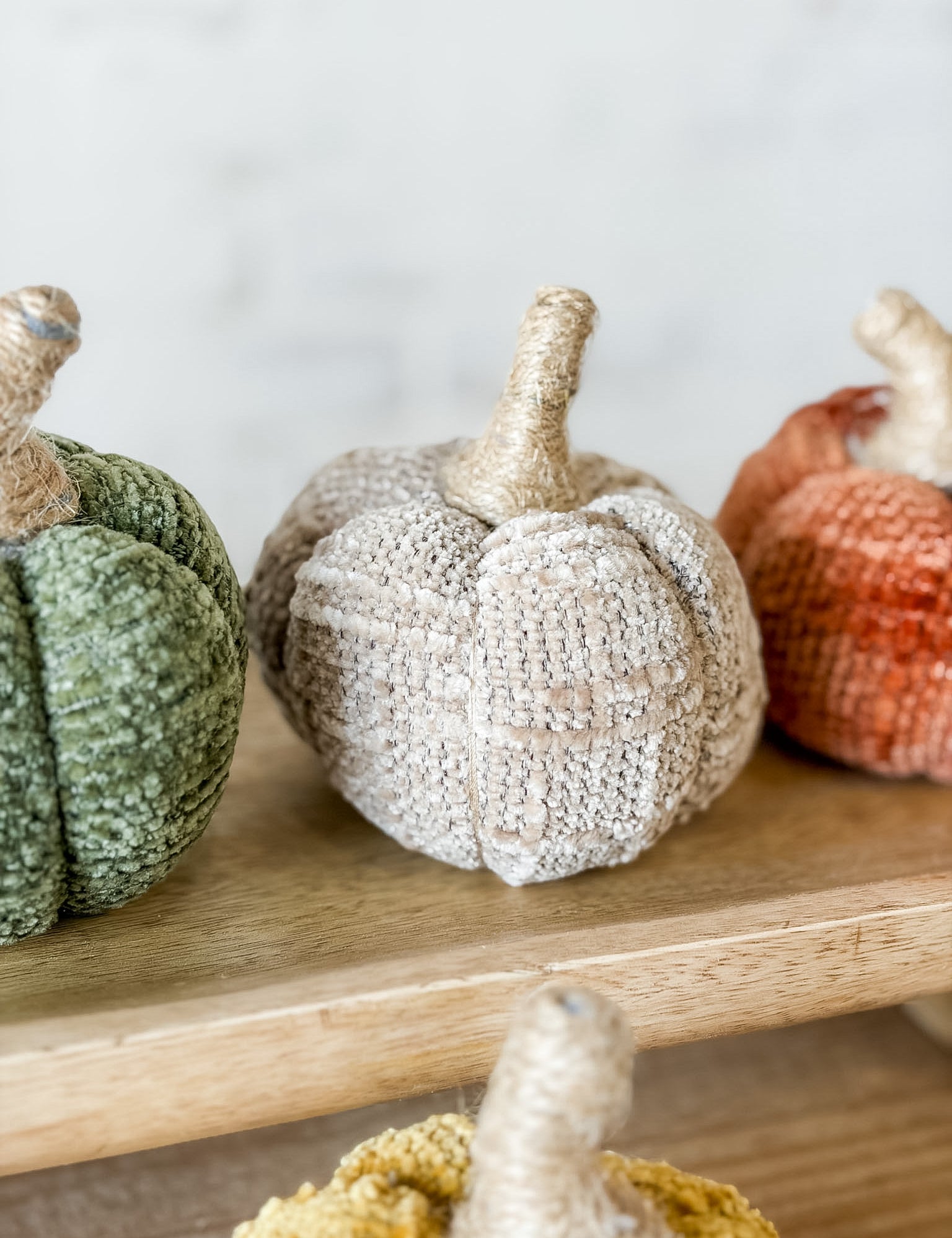 3.5" Pumpkin | Orange, Tan, Green, Mustard