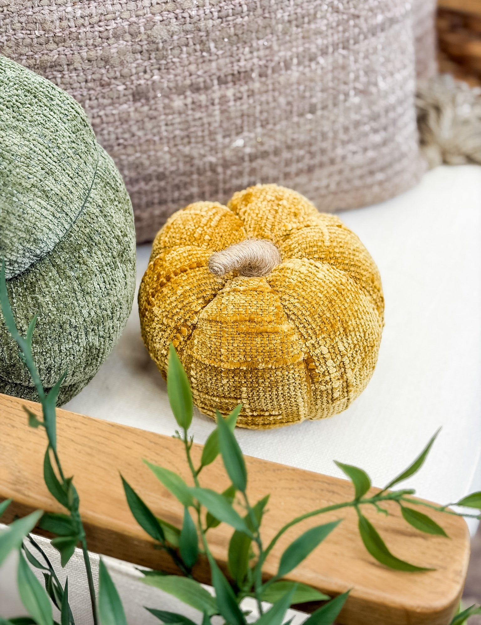 4.5" Pumpkin | Orange, Green, Mustard, Tan