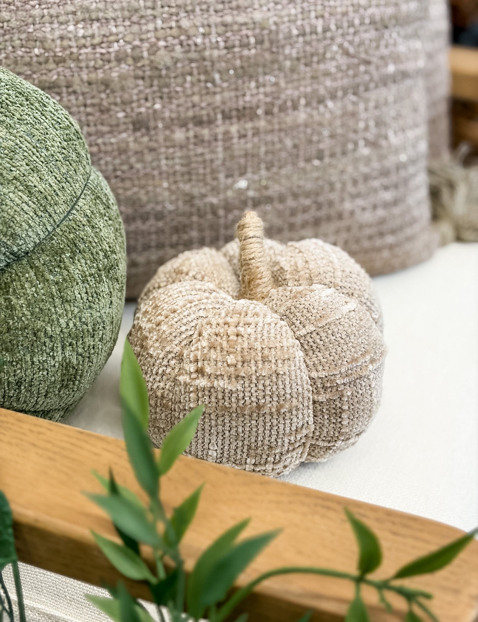 4.5" Pumpkin | Orange, Green, Mustard, Tan
