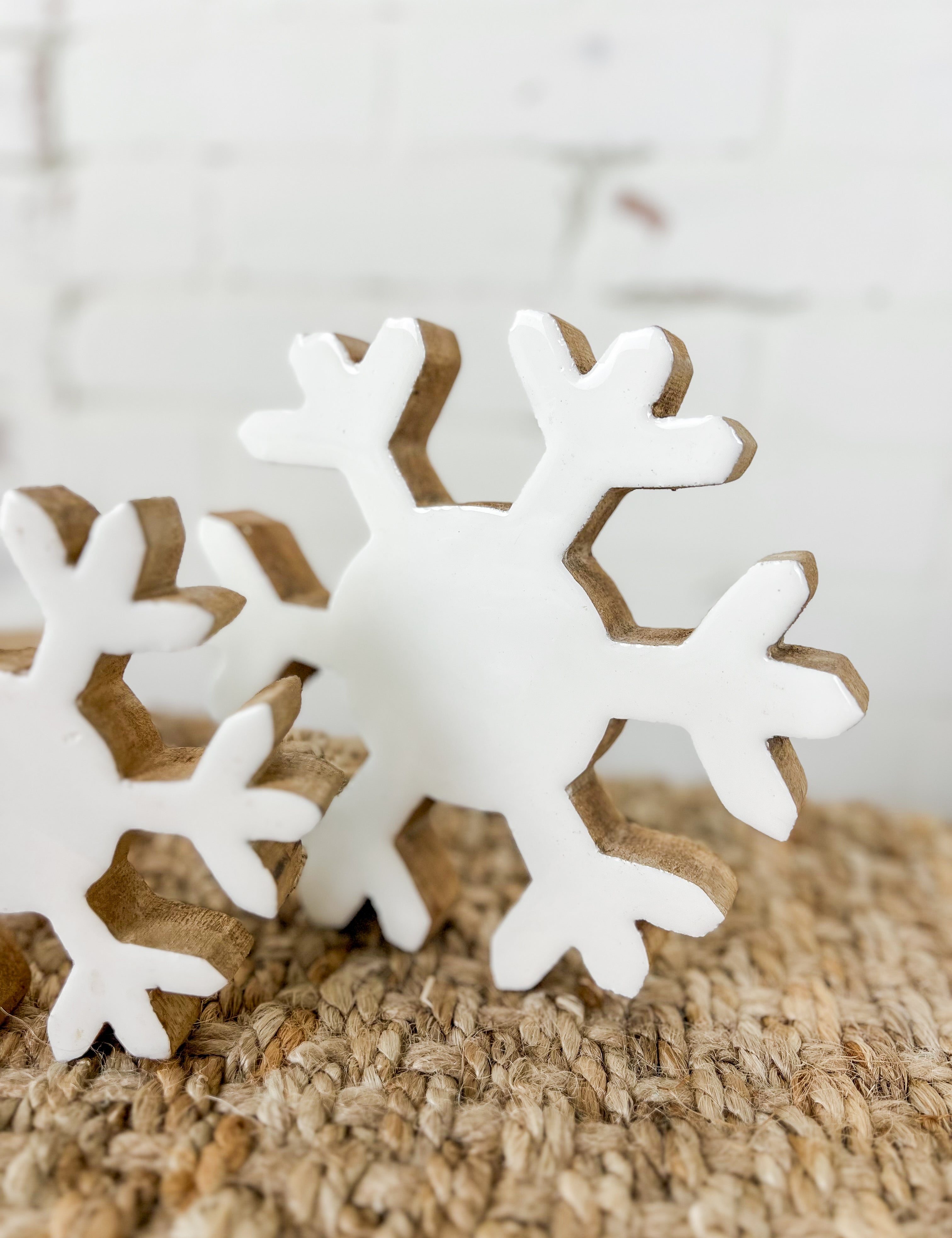 Enamel White/Wood Snowflake