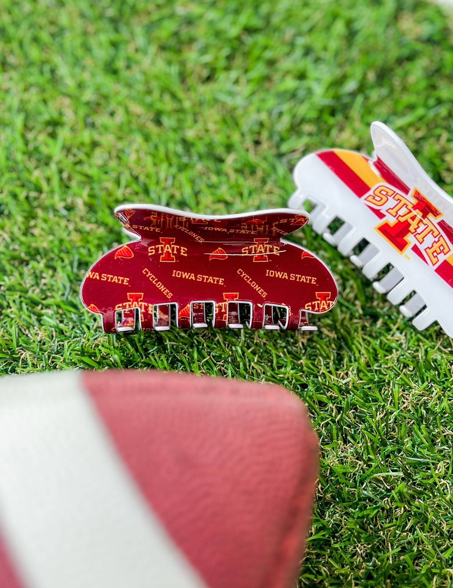 Collegiate Hair Claw Clip