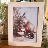 Three Bulbs Pine Frame | 7x9"