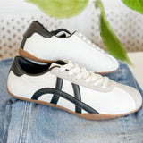 Classic Court Black & White Sneaker